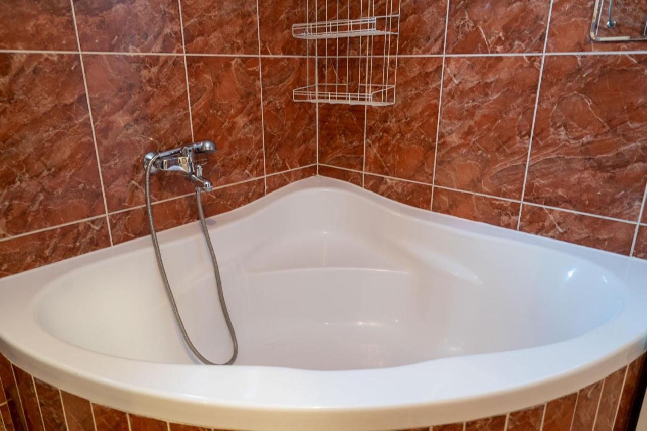 Apartman Jozic Knin Exteriér fotografie